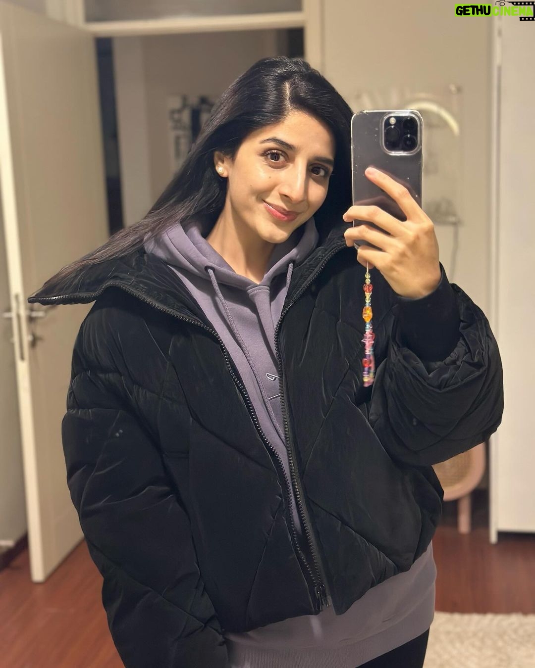 Mawra Hocane Instagram - kehkashan ho tum 🌌 Islamabad اسلام آباد