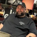 Max Herzberg Instagram – Köstliche Speisen in ausgezeichnetem Ambiente nahmen wir heute im @chicagosteakhouseberlin zu uns.
Direkt am Ku’damm hat man nach dem Shopping feinstes Fleisch in vielerlei Form. Gerne wieder!
#ad #werbung #freachly #berlinfoodie #berlinrestaurant #chicagosteakhouseberlin #steakhouse #steaknight Kurfürstendamm, Berlin.