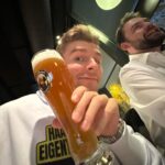 Max Herzberg Instagram - An diesem wunderschönen verschneiten Tag in München zog es uns mal wieder ins @abaccos_muenchen und es gab feinstes Fleisch als Begleitung zum schmackhaften Bier. Der umwerfend aussehende und sehr sympathische Kellner wird mir ewig in Erinnerung bleiben und mitverantwortlich sein für weitere Besuche! #abaccossteakhouse #daswahrscheinlichbestesteakderwelt #muenchen #munichrestaurant #steaklover #werbung #ad ABACCO'S STEAKHOUSE München