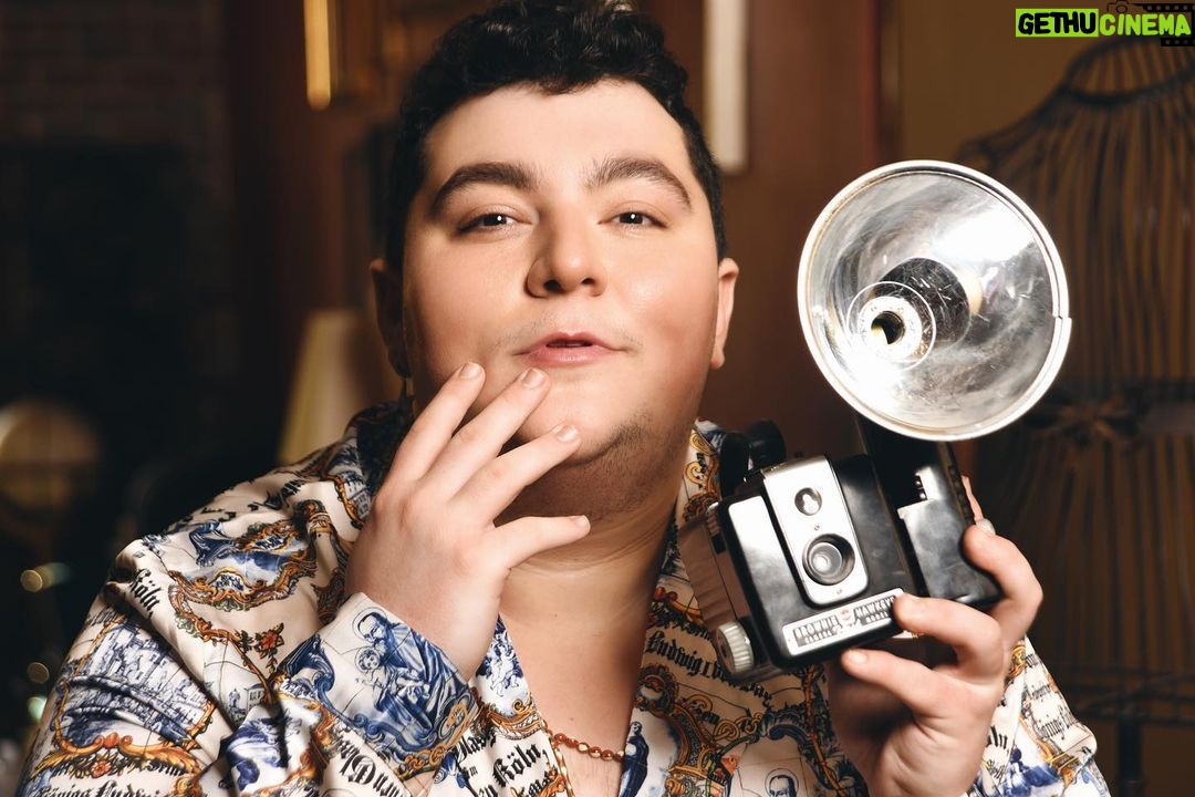 Max Talisman Instagram - When you can’t decide if you wanna be in front of or behind the camera so you do both 🎞️💫🎬 Photo by @tommy_flanagan Styling by @styledbyambika Grooming by @robertti Hollywood, California