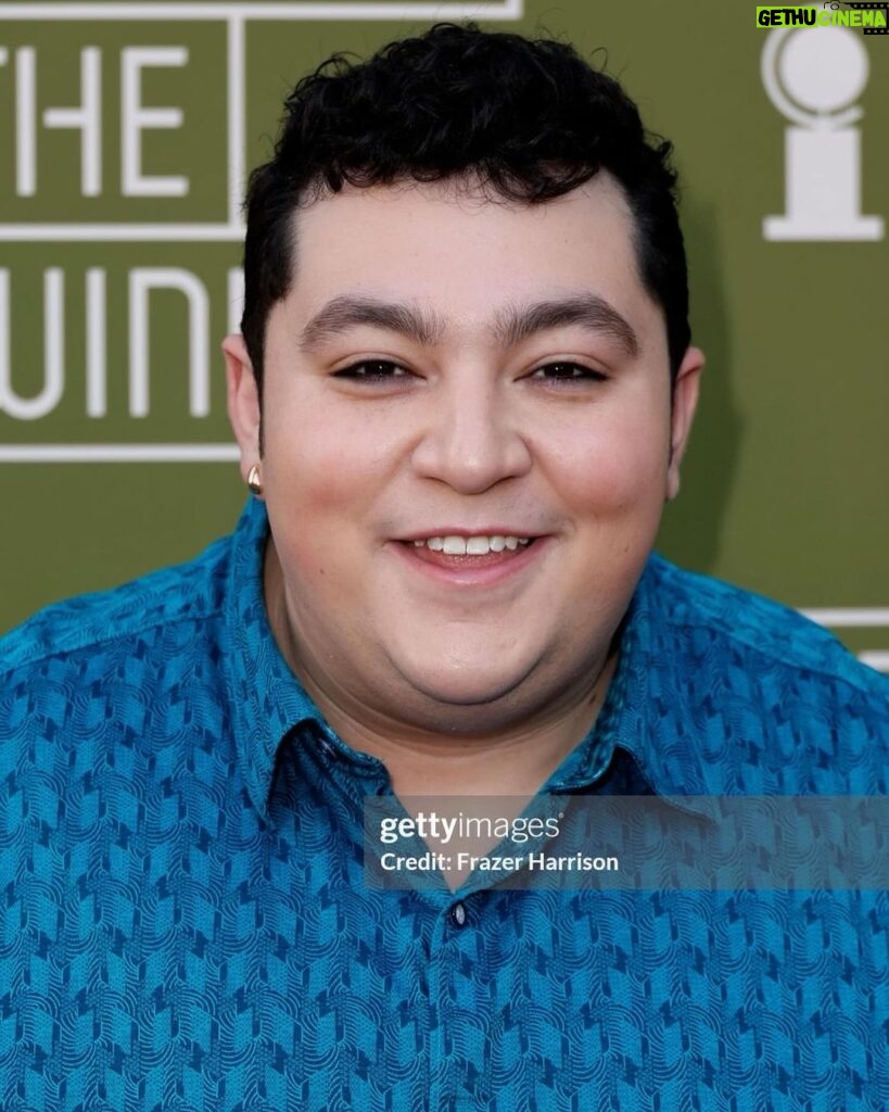Max Talisman Instagram - “Inherit The Wind” Opening Night at @pasadenaplayhouse 🍃💗 A spectacular new production of a classic play that couldn’t feel more relevant. I was absolutely blown away! 💫 Shirt by @robertgrahamnyc for @destinationxl Black Jeans @levis for @destinationxl Styling by @styledbyambika Grooming by @jaclynbmakeup Haircut by @hairbyrmz for @southpawlosangeles Pasadena Playhouse