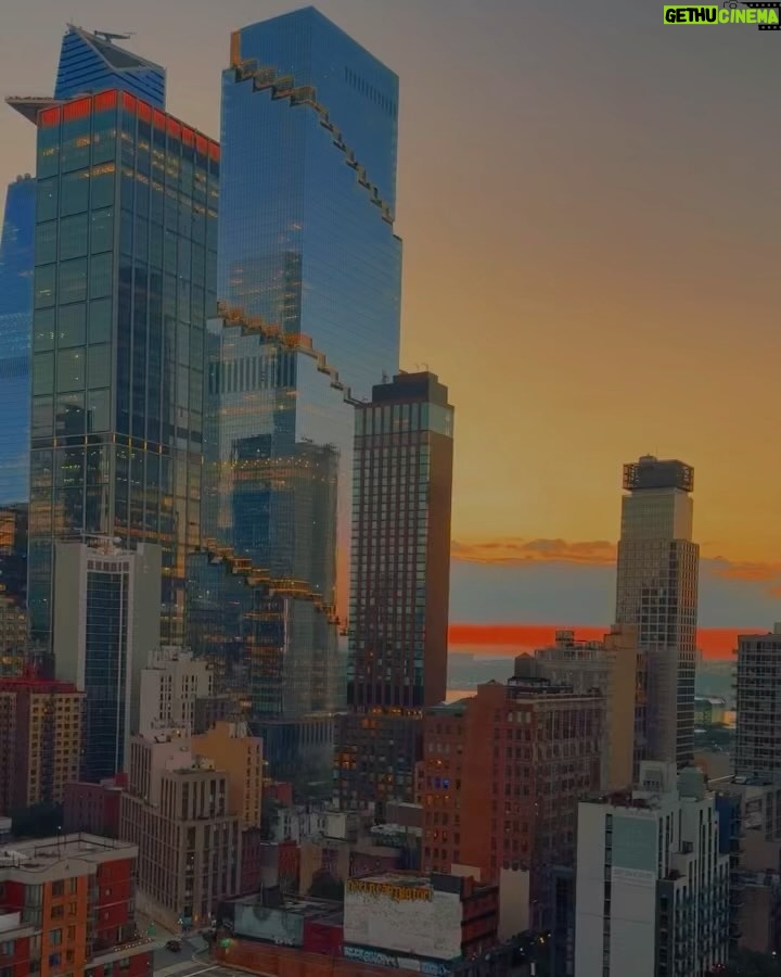 Max Talisman Instagram - NYC, center of the universe π Had the most incredible business trip last week in NYC. NYC will always be my home and I canβt wait to move back. In the meantime grateful to @arlohotels for creating the perfect home away from home π All shirts are by @johnnybiggusa π« Arlo Hotel Midtown Manhattan