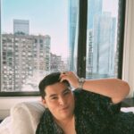 Max Talisman Instagram - NYC, center of the universe 💙 Had the most incredible business trip last week in NYC. NYC will always be my home and I can’t wait to move back. In the meantime grateful to @arlohotels for creating the perfect home away from home 💞 All shirts are by @johnnybiggusa 💫 Arlo Hotel Midtown Manhattan