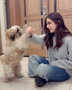 Maya Ali Instagram - Pawsitively cute… 🐾🐾