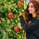 Maya Ali Instagram - 🎄🎉🎉🎄 Bangkok, Thailand
