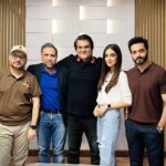Maya Ali Instagram - Alhamdulillah we are excited to share the kickoff of 7th Sky Entertainment’s mega drama serial #SunMereDil❤️featuring the charismatic Wahaj Ali and the stunning Maya Ali. Written by phenomenal Khalil ur Rehman Qamar directed by the brilliant Haseeb Hasan. Brace yourself for a riveting experience as we bring this captivating story to life. Lights, camera, action – it’s showtime! Stay tuned, only on Geo Entertainment… @asadaqureshi @haseeb_hasanofficial @krqofficial @wahaj.official @official_mayaali @harpalgeotv @7thskyentertainment