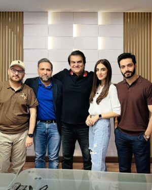Maya Ali Instagram - Alhamdulillah we are excited to share the kickoff of 7th Sky  Entertainment’s mega drama serial #SunMereDil❤️featuring the charismatic Wahaj Ali and the stunning Maya Ali. Written by phenomenal Khalil ur Rehman Qamar directed by the brilliant Haseeb Hasan. Brace yourself for a riveting experience as we bring this captivating story to life. Lights, camera, action – it’s showtime! Stay tuned, only on Geo Entertainment… @asadaqureshi @haseeb_hasanofficial @krqofficial @wahaj.official @official_mayaali @harpalgeotv @7thskyentertainment