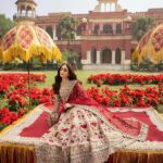 Maya Ali Instagram - 🌹🌹 @kanwalmalik.official @shahrozhyder @yash645 @sunil_mua @hashimali90 @noman.syed @kundan.co