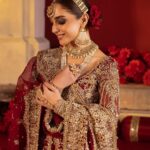 Maya Ali Instagram - Ve Kamleya Mere Nadaan Dil…🌹 @kanwalmalik.official @hashimali90 @shahrozhyder @sunil_mua @yash645 @kundan.co @noman.syed #ComingSoon #KanwalMalikOfficial #KanwalMalik #MayaAli #Formals #Asianoutfits #Pakistaniattire #Lahore #Karachi #Weddings #Pakistan #luxuryformals #JahanAra #bridals