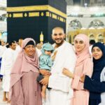 Maya Ali Instagram - Alhamdulillah for all HIS blessings 😇 We all were planning to perform umrah together for so long and finally ALLAH has answered all our prayers. May ALLAH give everyone a chance to visit this Holy place Ameen 🕋 @noshaafnan @afnan_q420 ✨ Mecca, Saudi Arabia