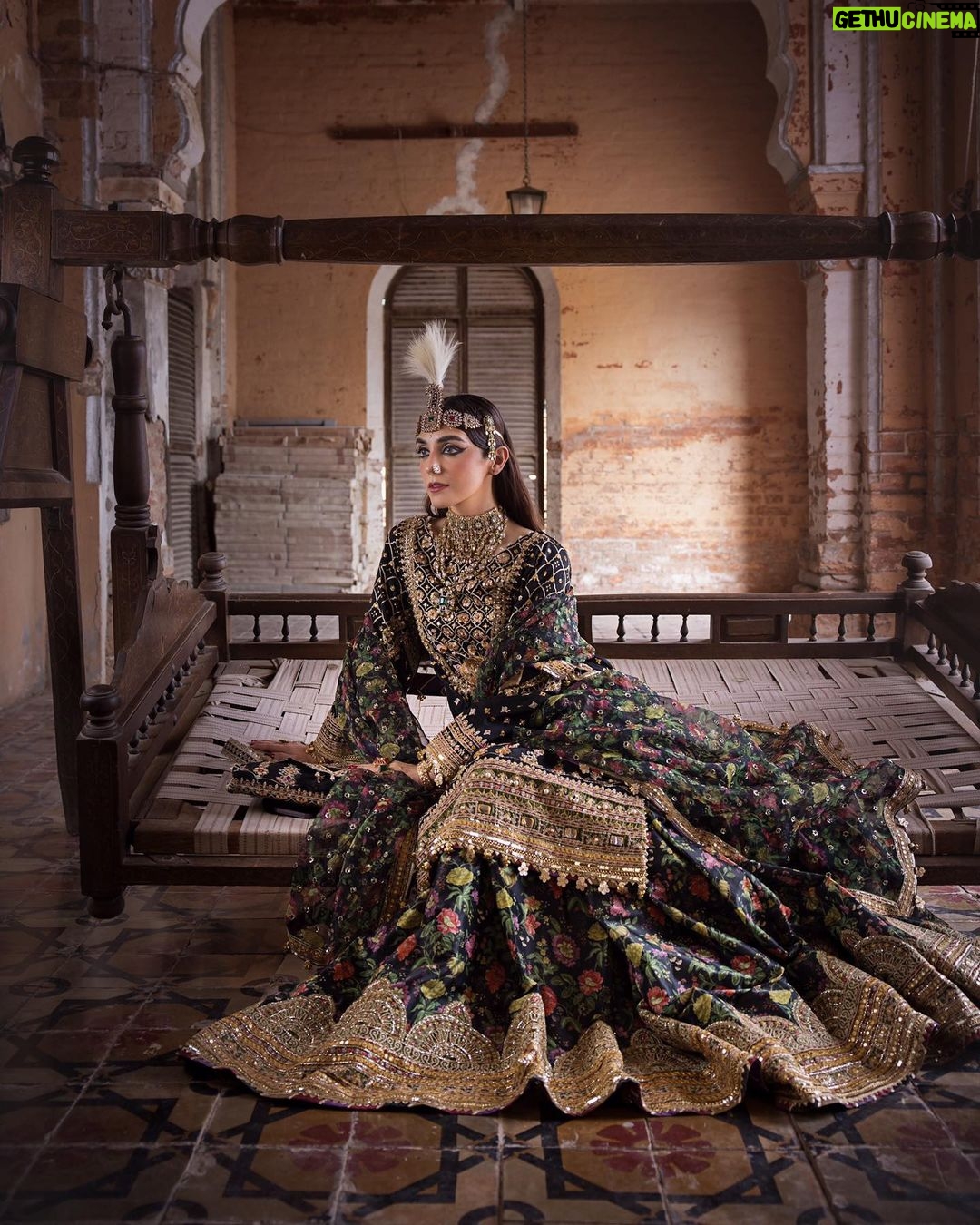Maya Ali Instagram - Launching tomorrow, 3pm in-stores and 9pm online. A collection that is both empowering and luxurious. This Festive season celebrate with @mohsin.naveed.ranjha’s Zarlish Volume 4- unstitched festive collection @mohsin.ranjha_dino @mohsin.naveed.ranjha @shahbazshaziofficial @sunil_mua @yash645 #mnr #mayaali #mnrdesignstudio #mohsinnaveedranjha #mnrunstiched #talpurdynasty #mnrfestiveunstitched #festiveunstitched23 #mnrlahore #mnrgujranwala #mnrkarachi #mnrusa #abubakarnaveedranjha #zarlishbymohsinnaveedranjha