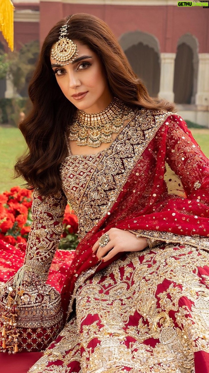 Maya Ali Instagram - ๐๐๐ก๐๐ง๐๐ซ๐ ๐๐ซ๐ข๐๐๐ฅ ๐๐จ๐ฅ๐ฅ๐๐๐ญ๐ข๐จ๐งโ๐๐ Coming Soon Nisa, a captivating symphony of deep red organza and raw silk Lehanga, merges tradition with innovation. Passion and romance echo in the timeless hue, while intricate handcrafted details dance on the flowing grandeur. The ethereal organza dupatta crowns this ensemble, enveloping it in sheer, weightless elegance. Jewellery: @kundan.co #KanwalMalikOfficial #KanwalMalik #Formals #Asianoutfits #Pakistaniattire #Lahore #Karachi #Weddings #Pakistan #luxuryformals #JahanAra #bridals