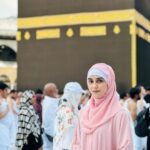 Maya Ali Instagram - Alhamdulillah for all HIS blessings 😇 We all were planning to perform umrah together for so long and finally ALLAH has answered all our prayers. May ALLAH give everyone a chance to visit this Holy place Ameen 🕋 @noshaafnan @afnan_q420 ✨ Mecca, Saudi Arabia