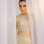 Maya Ali Instagram - 💛 Saira Shakira Bridal Couture - Fall/Winter 2024 #SairaShakira #SairaShakiraBridalCouture #MayaAli #Luxury #Bridals #FallWinter