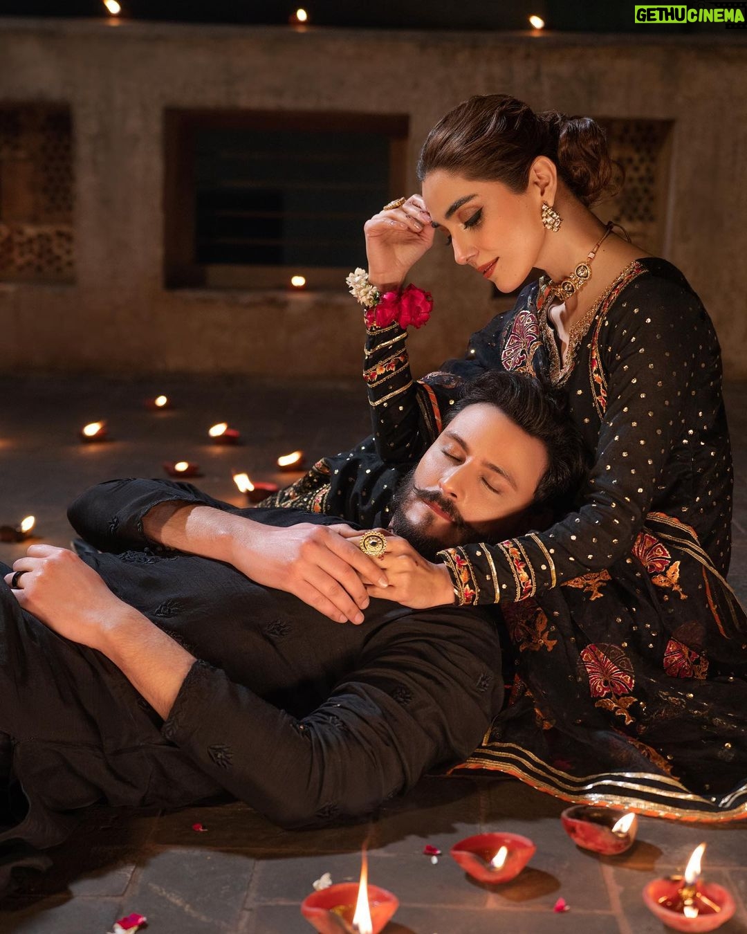 Maya Ali Instagram - 🪔🪔 @mayapretofficial @aclockworkobi It’s Available Online For Appointments Call @ 03009414405 Shop Online: www.mayapret.com #Maya #PretAPorter #MayaPretMan #MayaAli #OsmanKhalidButt #IkMulagat #FestiveEdit’24 #AvailableOnline #LiveNow