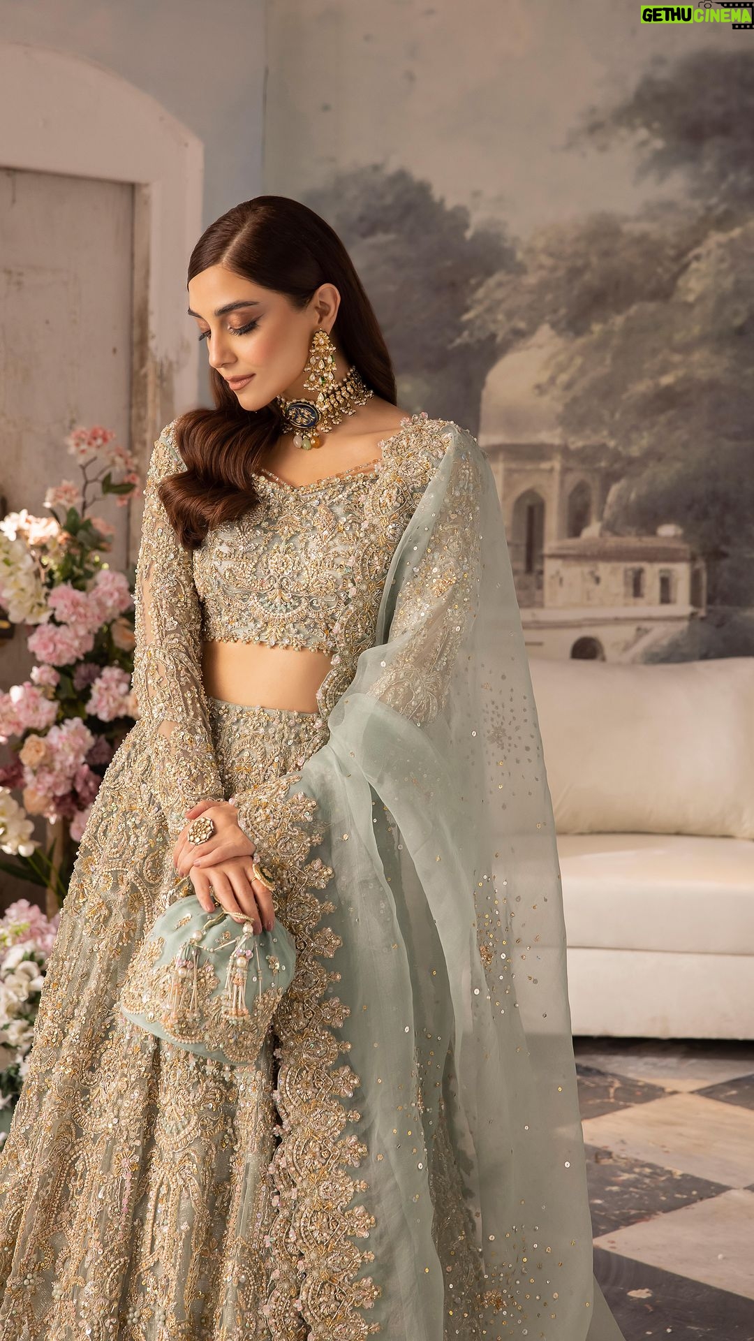 Maya Ali Instagram - ✨✨ @kanwalmalik.official @okbfilms @shahrozhyder @sunil_mua @yash645 @kundan.co @noman.syed #ComingSoon #KanwalMalikOfficial #KanwalMalik #MayaAli #Formals #Asianoutfits #Pakistaniattire #Lahore #Karachi #Weddings #Pakistan #luxuryformals #JahanAra #bridals