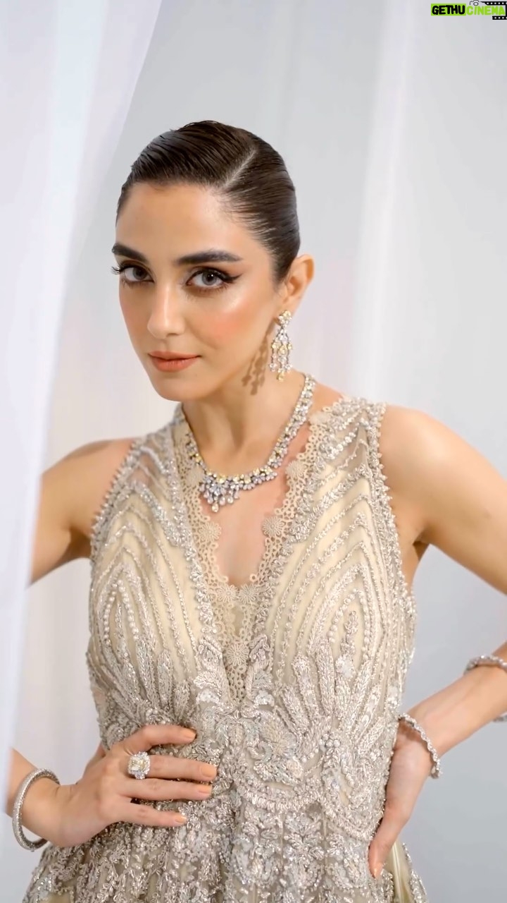 Maya Ali Instagram - ✨✨ Saira Shakira Fall/Winter Bridal Couture 2024. Each couture piece of this collection is meticulously deigned to perfection exuding timeless elegance. @sairashakira @shakeelbinafzal @sunil_mua #SairaShakira #SairaShakiraBridalCouture #mayaali #Luxury #Bridals #FallWinter #Comingsoon @