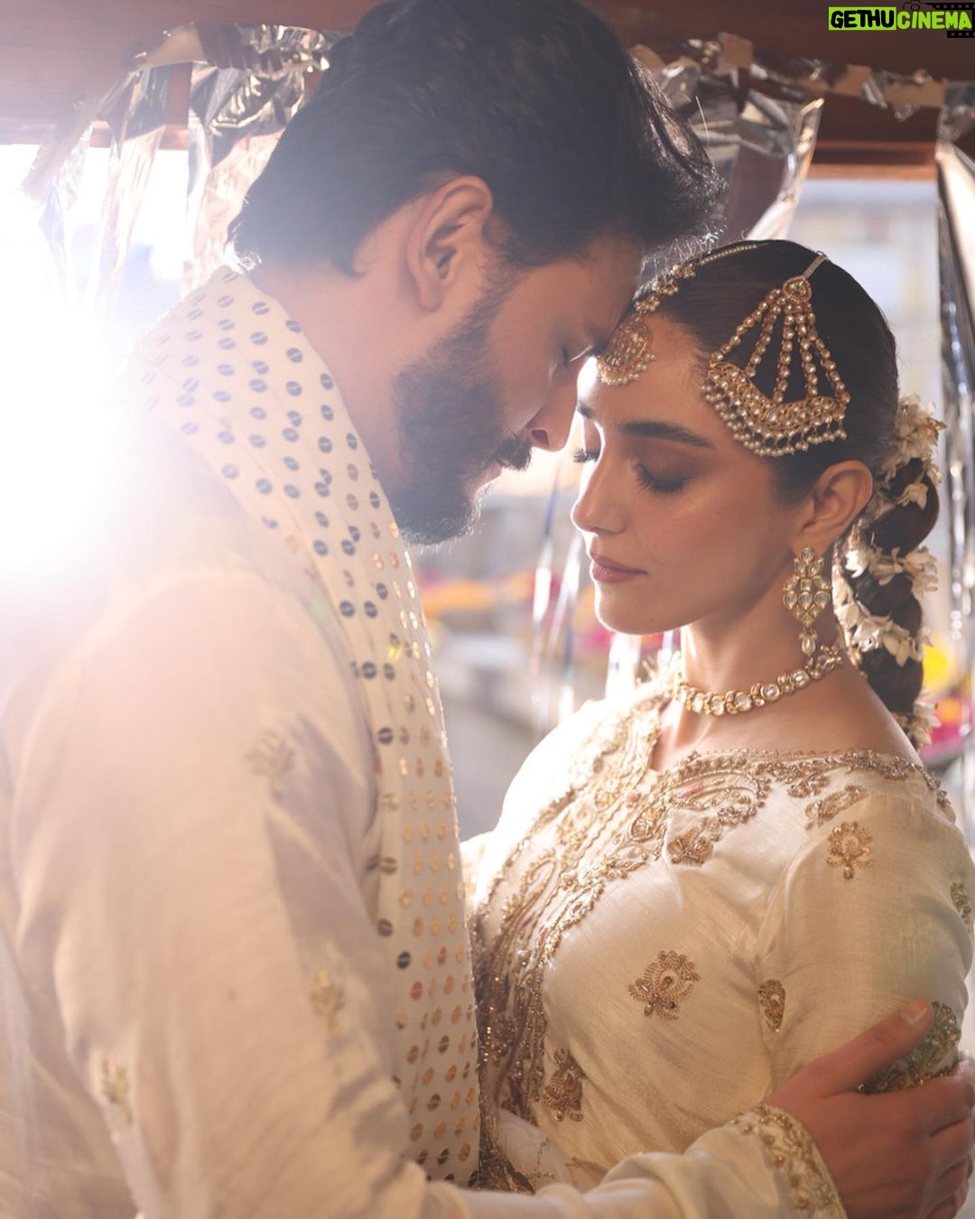 Maya Ali Instagram - ✨✨💫💫 Launching on the 22nd February 2024 @mayapretofficial @aclockworkobi @azeemsaniofficial @ayanamir.thestylist @usafahmed @assurejewelry @ahmadshahart #Maya #PretAPorter #MayaPretMan #MavaAli #OsmanKhalidButt #IkMulagat #FestiveEdit’24