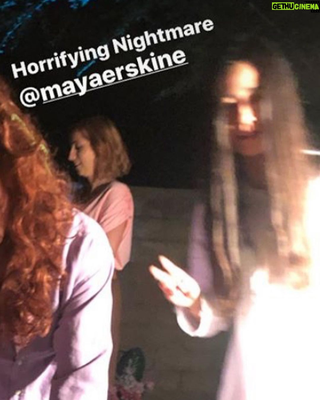 Maya Erskine Instagram - John and Yoko but also, the girl from the ring. ❤️🎃