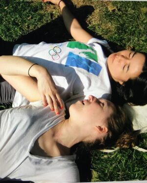 Maya Erskine Instagram - Happy 26th birthday to my bff and sister @annaryankonkle love you to the moon 😭😭😭