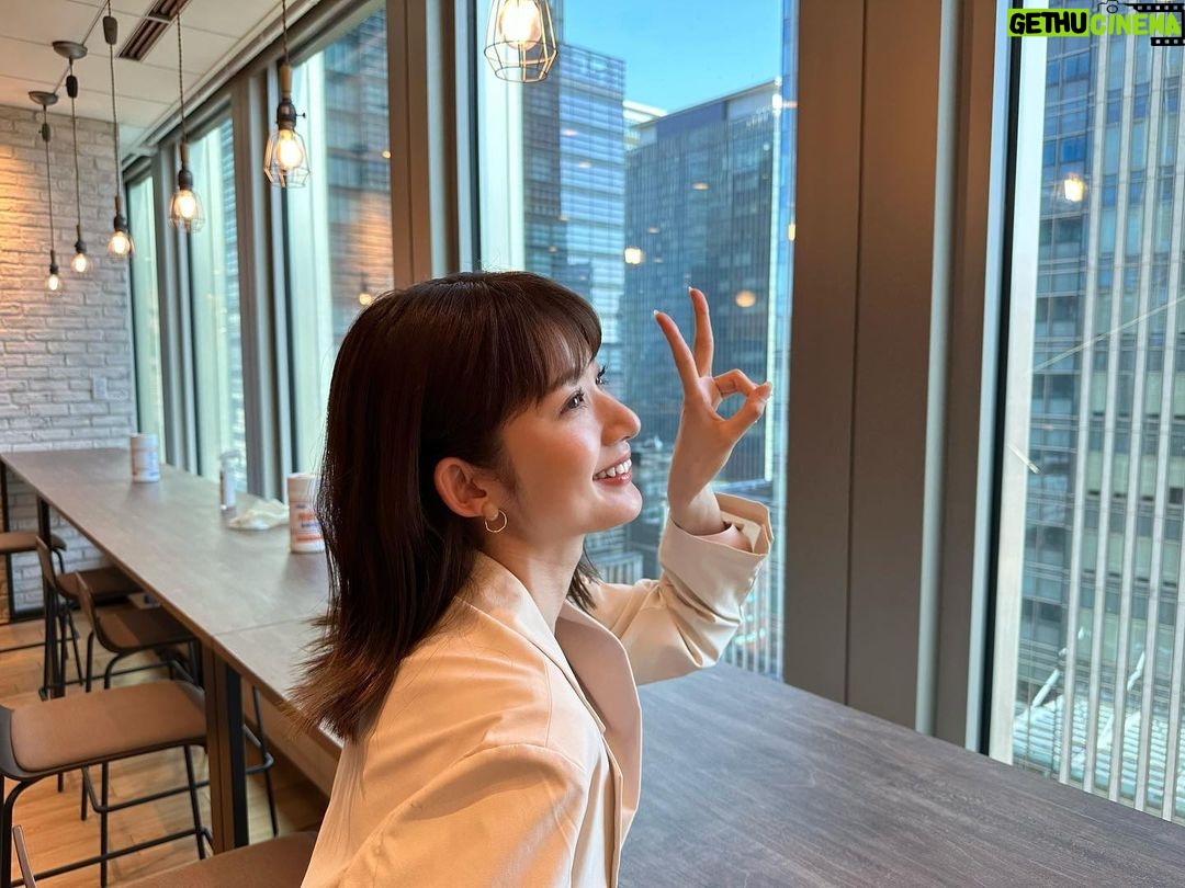 Mayu Sugieda Instagram - ☺︎ 出演情報のお知らせです🌻 三井不動産「いきたくなるオフィス」 プレゼンテーションムービーが公開中! 全国にある 三井不動産のビル内サイネージにて 映像が流れているそうなので 見つけたら、ぜひ教えて下さい👩🏫🌈 https://www.mitsuifudosan-office.jp/index.html #三井不動産 #いきたくなるオフィス #プレゼーテーションムービー #公開中 #出演情報 #杉枝真結 Tokyo Japan