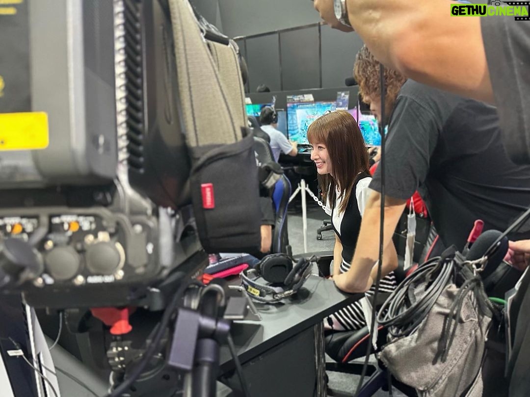 Mayu Sugieda Instagram - ☺︎ 出演情報のお知らせです📣✨ 本日10/28(土)深夜1:58〜放送 「すもももももも!ピーチCAFE」 東京ゲームショウに行ってきました🎮 最新情報をたくさんお届けします☺️ 実際に様々な体験もしてきたので その模様もぜひご覧下さい🫶 最近は… ゲームにもハマっている杉枝なので 少しはコントローラーの使い方も 上手くなっていると信じたい🤭🤣(笑) ぜひオンエア見て下さいねーーーっ💐 #ytv #ピーチCAFE #本日放送 #観てね #東京ゲームショウ #TGS2023 #TGS 幕張メッセ