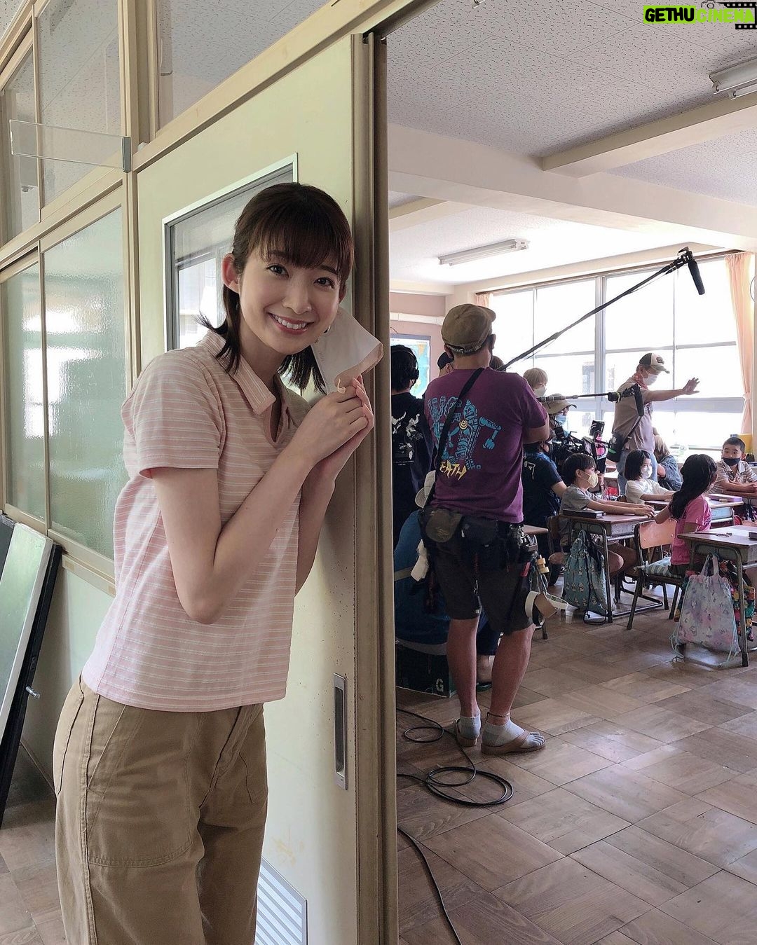 Mayu Sugieda Instagram - ☺︎ 出演情報のお知らせです🎞️ 本日7/7(金)より、映画「1秒先の彼」全国ロードショー! ニュースアシスタントの声を担当しています🎙️ 作品の冒頭が、自身の声から始まります✨ これまでも声のお仕事をたくさんしてきましたが 今回は一つの作品の中で生きる声… とても貴重な経験で、抜擢いただき光栄です。 そして、この物語の舞台は大好きな京都なんです! また、原作が大好きな“1秒先の彼女”ということもあり 大好きな台湾🇹🇼との御縁も大変嬉しく思っています🍀 谢谢大家!请期待! 皆様、ぜひ劇場に行ってみて下さい😊 https://bitters.co.jp/ichi-kare/# #岡田将生 さん #清原果耶 さん #山下敦弘 さん #宮藤官九郎 さん #イチカレ #七夕 公開🎋 📸 @ichikare_movie Kyoto