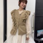 Mayu Sugieda Instagram - ☺︎ 生放送の本番前🌸 チュールスカートがふわふわで可愛いね🫶 お顔は、まだ少しだけ寝起き感あるけど🤭(笑) #ootd #outfit #fashion #coordinate #dailylook #Japan #Tokyo #Japanese #skirt #前髪 #シンプルコーデ #カジュアルコーデ #ガーリーコーデ #カールヘア #ハーフアップ #生放送 #本番前 #ファッションモデル #杉枝真結 Osaka, Japan