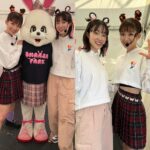 Mayu Sugieda Instagram - ☺︎ #おはパー での思い出🌞💓 会場には、なんと“5万2千人”もの方々が✨ ご来場くださったということで！！！！！ 本当にありがとうございました🥹🫶 大好きな皆さんとの集合写真を 一気にドンと載せちゃいます〜📸 本当にお一人お一人との思い出を書きたいくらいだけど きっと写真から伝わっているはずなので 10枚目まで絶対に見て下さい🤣😂🥹🥹🥹笑 素敵な記事もUPされていたので よかったら読んで下さい👇🌈🥰 abc-magazine.asahi.co.jp/post-11254/ ・ 今回 #おは朝バンド のNEWメンバーとして🥁🎸🎹 #歌って踊るコーラス隊 を🎙️ #澤田有也佳 アナウンサーと #めざめちゃん と 三人で全力で奮闘しながら そして楽しみながら頑張りました👭🐰 #ヒャダイン さんの楽曲で #パワーパフボーイズ の御三方の振付という もう最高に幸せな機会をいただきまして… なによりお越しくださった皆様と楽しめた空間！！ こんなにも幸せなことはありませんでした🥳🤩 また一緒に踊りたいし、歌いたい〜🎤💃 この日を活力に、これからも頑張りますよ🌈🌈