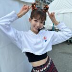 Mayu Sugieda Instagram - 【ご報告】 いつも応援いただいている皆様に、まずは心より感謝申し上げます。 私事で大変恐縮ではございますが、「おは朝パーク 2023」のラストステージにて発表させていただきましたとおり、先日、一般男性と結婚いたしました。 ラストステージでの大切なお時間をいただき、本当にありがとうございました。 実は、私自身も、まさか今日のライブ中のステージ上で発表させていただく流れになるとは、昨日まで思ってもいませんでした。 サプライズでの発表となったにもかかわらず、会場にお越しいただいた皆様と関係者の方々に、驚くほどの温かい祝福をいただきまして、大変感激しました。 皆様に笑顔を届けたい一心で頑張ってきましたが、これまでの活動でも、本日の会場でも、返しきれないほどの大きな愛をいただきました。 今後はさらにパワーアップした杉枝真結として、皆様に笑顔と元気をお届けできるように、変わらず一生懸命頑張ってまいりますので、今後とも応援いただけますと幸いです。 突然のご報告となりましたが、これからもよろしくお願いいたします。 2023.11.19 杉枝 真結