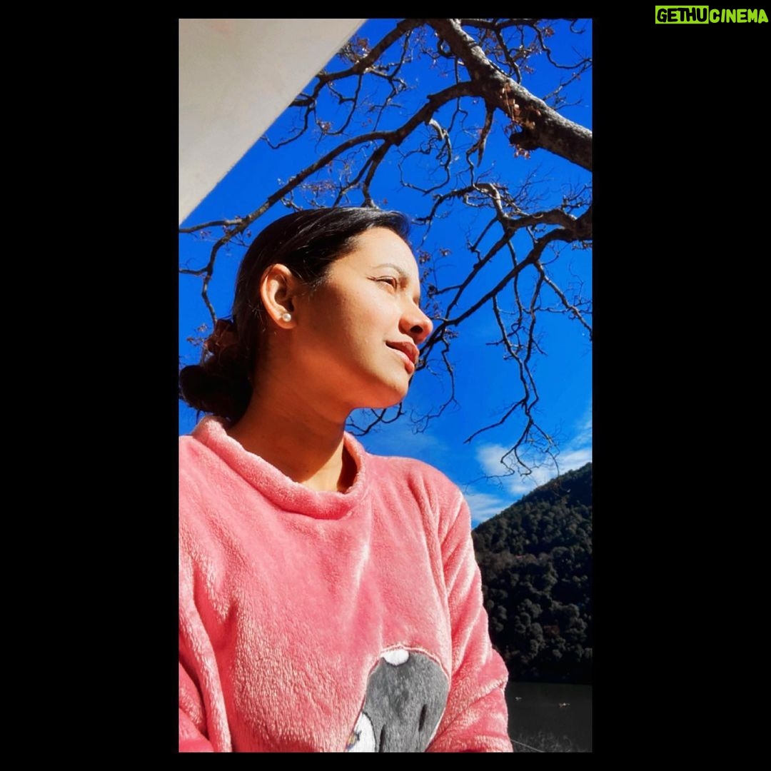 Mayuri Wagh Instagram - So I close my eyes to old ends, And open my heart to new beginnings…❣️ . . . #newyear #newme #newbeginnings #2023 #freshstart #dreams #magic #happylife #happysoul #mayuriwagh #marathiactress