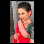 Mayuri Wagh Instagram - Her aura is made of poetry, roses and galaxies…❣️ . Jewellery : @maherfashion.com__ . . #smile #bright #positivevibes #saree #love #happyface #happylife #happysoul #mayuriwagh #marathiactress