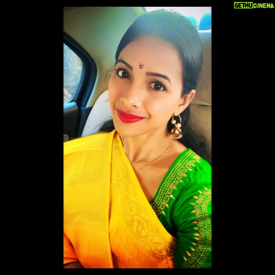 Mayuri Wagh Instagram - Dream big, work hard, make it happen…❣️ . . . #dream #believe #magic #promotion #aasirvadtuzaekviraaai #sonymarathi #workhard #stayhappy #staypositive #positivevibesonly #happylife #happysoul #mayuriwagh #marathiactress