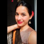 Mayuri Wagh Instagram - धनत्रयोदशीच्या हार्दिक शुभेच्छा..❣️ . . . #dhanatrayodashi #dhanteras #diwali #2022 #special #mood #festival #lights #festivalvibes #festivalfashion #festivewear #saree #sareelove #smile #happyface #happylife #happysoul #mayuriwagh #marathiactress
