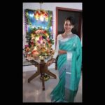 Mayuri Wagh Instagram – गणपती बाप्पा मोरया…🙏🏼
Day 1
.
Stylist: @piyushakhanvilkar 

Jewellery: @maherfashion.com__ 
.
.
#ganpatibappamorya #ganpatifestival #sareelove #tradition #traditionalwear #festivewear #festiveseason #happy #positivevibes #marathiactress #mayuriwagh Kharadi, Pune