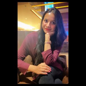Mayuri Wagh Instagram - It’s that heart of gold and stardust soul that make you beautiful…❣️ . . . #smile #shine #glow #behappy #bebeautiful #aboutlastnight #fridaynight #selfdate #happyface #happylife #happysoul #mayuriwagh #marathiactress