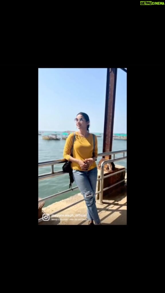 Mayuri Wagh Instagram - Trip to Malwan…❣️ . Thank you @snehald_g for these beautiful clicks..🤗 . . . #travel #solo #explore #adventure #findyourself #love #fun #happyvibes #happylife #happysoul #mayuriwagh #marathiactress