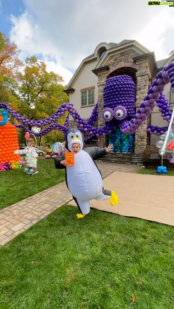 Meaghan B. Murphy Instagram - Blow-up Halloween 🎃 costumes: YAY or NAY?! 🐧 🎈💨 #halloween #halloweencostume #halloweenideas #penguin #penguins #blowupcostume #balloonart Halloween Headquarters