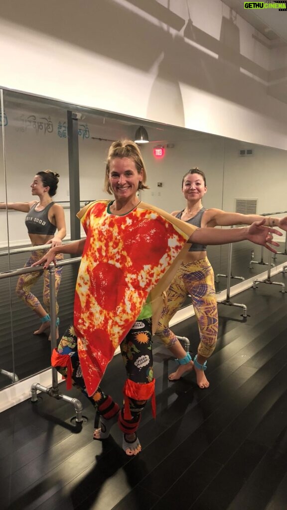 Meaghan B. Murphy Instagram - Workout Wednesday, but add pepperoni 🍕 You don’t have to wear a costume to the gym on Halloween…unless you like to have FUN! 🎃💪🏽🏋️‍♀️ Miss you @chelpalladino #halloween #halloweencostume #pizza #workoutwednesday #tbt #halloweenideas Halloween Headquarters