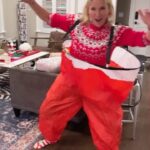 Meaghan B. Murphy Instagram - Santa Pong 🏓🎤💧 #christmas #merrychristmas #merry #santa #santafun #fun Christmas Cheer