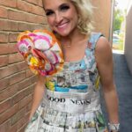 Meaghan B. Murphy Instagram - I’m up to something exciting! First stop: Kansas City! Any guesses?! (Doesn’t involve Kelce + Swifty). Some emoji hints: 🎥 📺 🤗 Peep my story to get involved. #newproject #tv #verylocal #kansascity #myperfectday #newshow Kansas City, Missouri