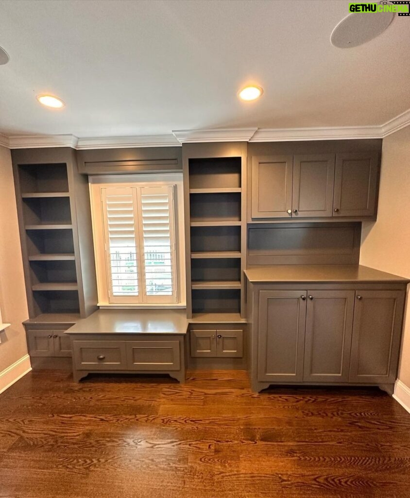 Meaghan B. Murphy Instagram - 🚨NEW 🏡 PROJECT🚨 Sometimes you need to fix 🛠️something that isn't broken just because it no longer works FOR YOU. That was the case with this sitting room. I loved the original design, but in 5 years NO ONE actually EVER sat in the sitting room. So, here's what we did to change that because with 3 kids and a dog we need to eek out every ounce of living space in our home: 🪑 First up, more functional furniture. We said goodbye to my oversized family heirloom chair (luckily Nana was excited to put it in her bedroom) and banished the stuffy (but pretty!) bench to my office. I saw these navy @potterybarn swivel chairs at my girlfriend's house and ordered them immediately. I have grown to appreciate the entertainment value of a swivel. Then I was at a loss, so I called in @thehavenly for a little design hand-holding. Havenly helped me land on this @arhaus table + ottomans & approved my striped @potterybarnkids rug choice (I needed the validation). WOWZA! Suddenly this space became a cozy spot for morning ☕️ after-dinner 🫖 and unwinding w/ a 🍷 where I can stare at my guitar 🎸 and the lyrics to Blackbird 🐦‍⬛ and manifest playing it someday. I think lessons would help. LOL The other big change here was brightening up the bookcases with a fresh coat of white. 🎨 I think it makes my book 📕 ⚡️& beloved knickknacks pop. Leave it to @shadyladycolors and @amazingpaintingnj to make the magic 🪄 happen. We also added battery-operated book lights from @lampsplus that make me endlessly happy at night. 💡 Finally, @ellaallure killed it with the Dempsey-friendly performance fabric cushion in just the right orange-y shade + fun patterned pillows. What do you think? I love that my friend @sarapeterson_thenext who founded HGTV mag calls small projects like this a "Twirl Up." I'm working on a whole issue of @womansdaymag devoted to mini makeovers like this. If you have a project to share, DM or email me! #makeover #homeproject #homerenovation #homerenovations #homeprojects #painting #bookshelves #arhaus Home Sweet Home