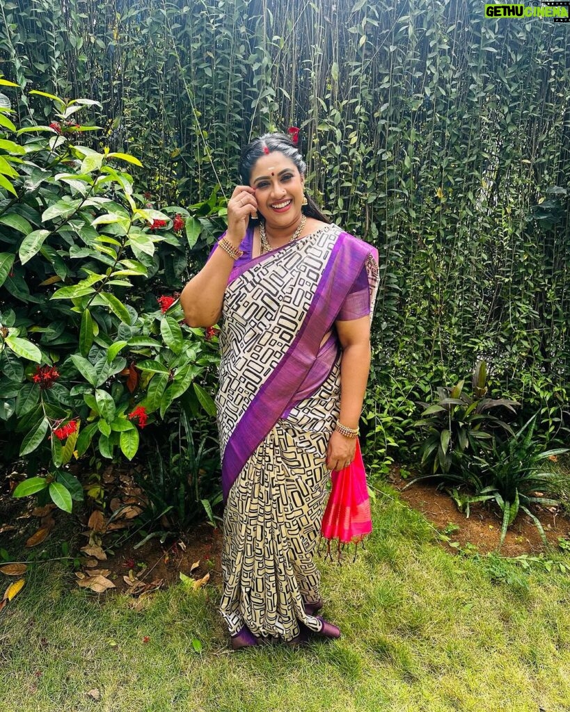 Meera Krishna, Meera Siva Instagram - Tqsm for the Beautiful costume @sujaas_studios661 #insta #instalike #instadaily #instamood #insta #instagood #instafashion #instaphoto #karthigaideepamserial #meerakrishna #