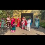 Meera Krishna, Meera Siva Instagram - Happy Pongal to all my dear friends 🤗😄🌹😍 #instadaily #instagood #instalike #instagram #video #reels #instareels #reelsinstagram #pongal #familytime #familyvacation #instareelsindia❤️