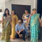 Meera Krishna, Meera Siva Instagram - Following the “New Trend” #instagood #instalike #instagram #instamood #insta #reels #reelsinstagram #reelitfeelit #reelsvideos #instareels #tamizhumsaraswathiyum #vijaytv #instareelsindia❤️
