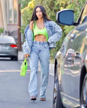 Megan Fox Instagram - This is how I go to Erewhon now. Let’s talk about it.