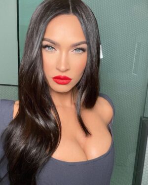 Megan Fox Instagram - Jimmy Kimmel Tonight ❤️💋