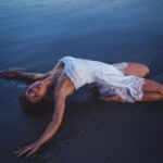 Megan Fox Instagram – offering surf lessons. link in bio