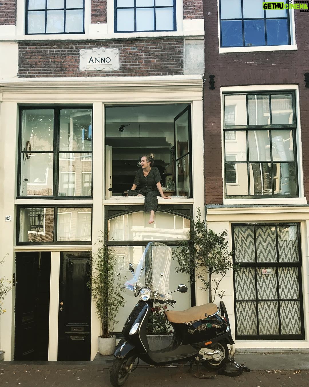 Megan Park - 4.8K Likes - 🇳🇱 🇳🇱