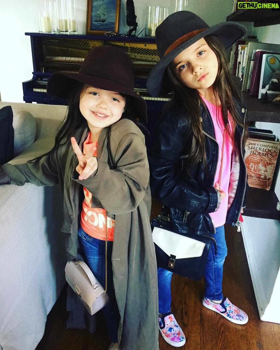 Megan Park Instagram - They found my closet.... 💘💘💘 Los Angeles, California